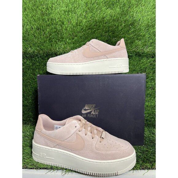 New Women’s Size 9.5 - Nike Air Force 1 Sage Low Particle Beige AR5339-201 - Picture 1 of 7